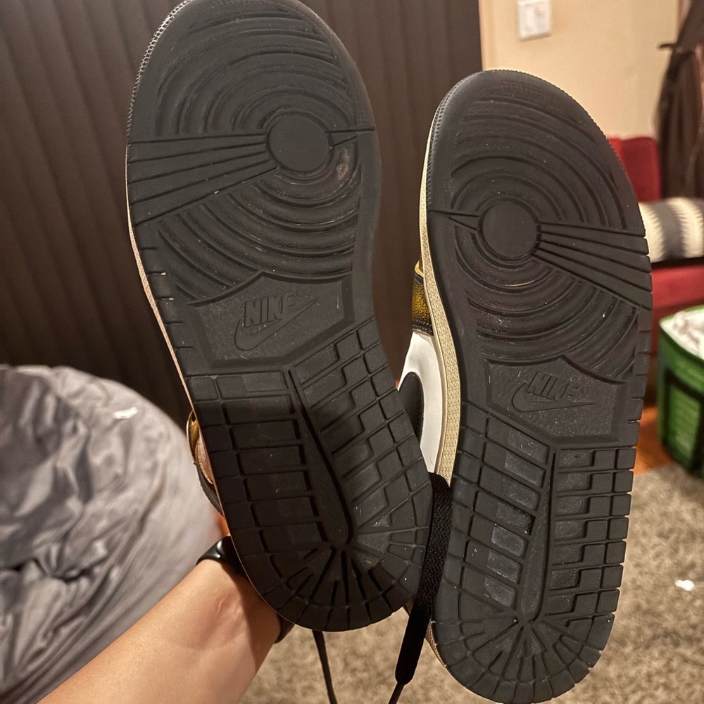 Air Jordan Mid SE Rare - Picture 4 of 12